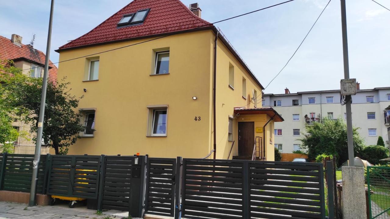 Apartament Przy Wroclawskim Stadionie Экстерьер фото